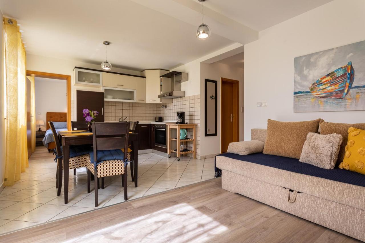 Apartment Magic Garden Baška Dış mekan fotoğraf